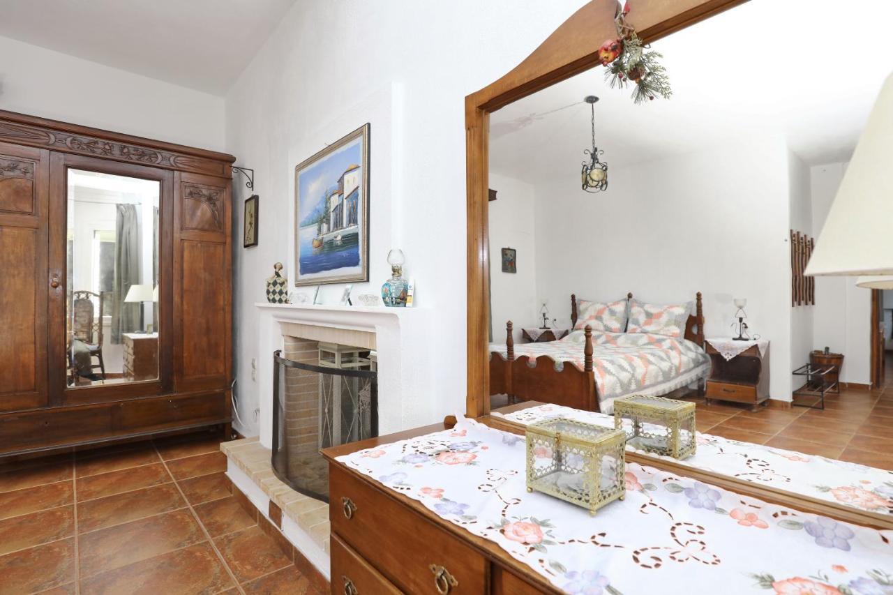 Aloni Villa สโกเปลอสทาวน์ ภายนอก รูปภาพ