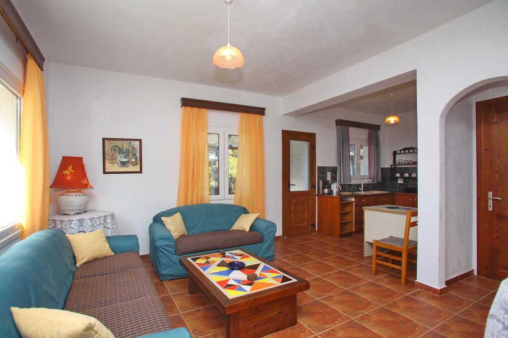 Aloni Villa สโกเปลอสทาวน์ ภายนอก รูปภาพ